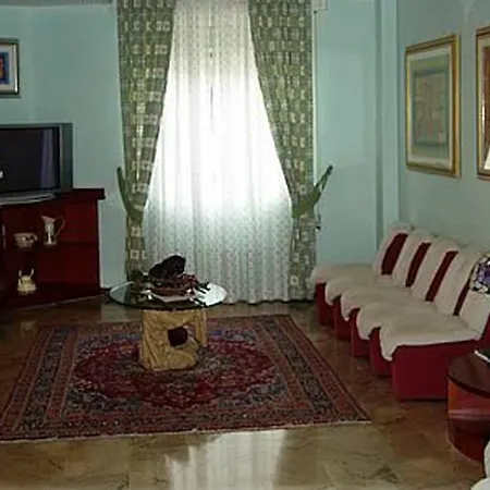 Hotel American