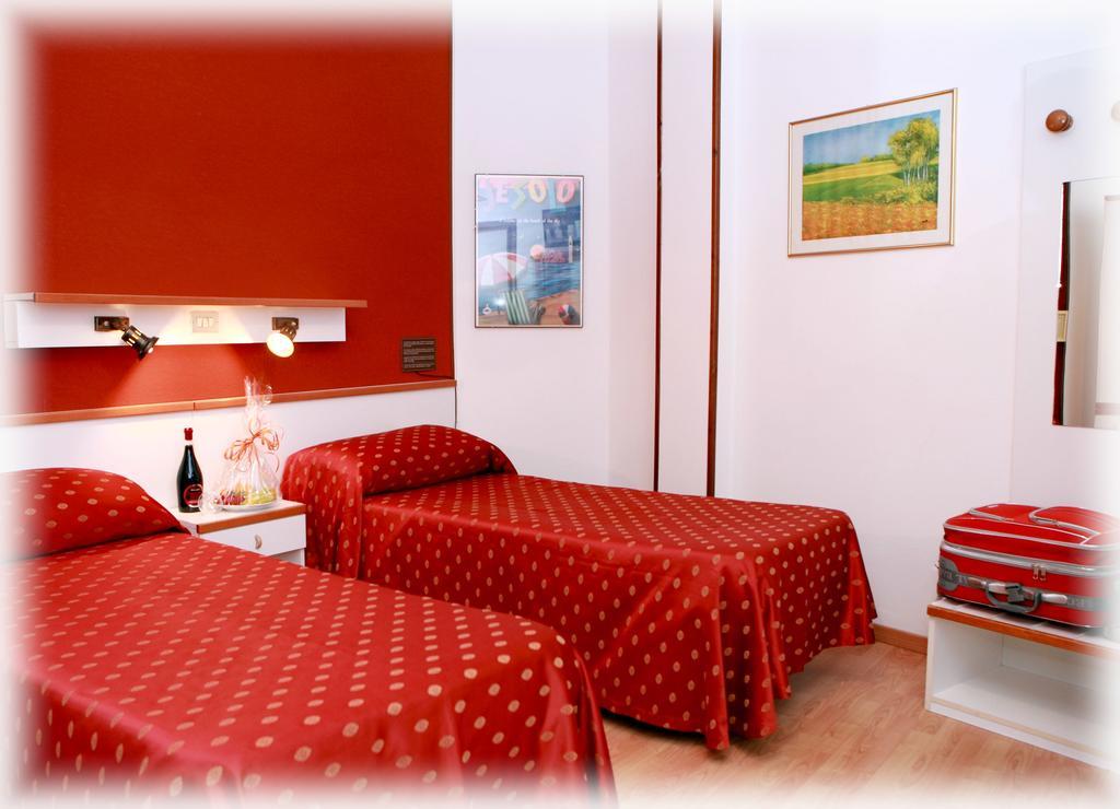 Hotel American 3*