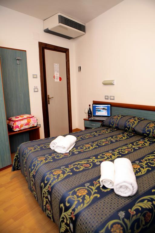 American Hotel